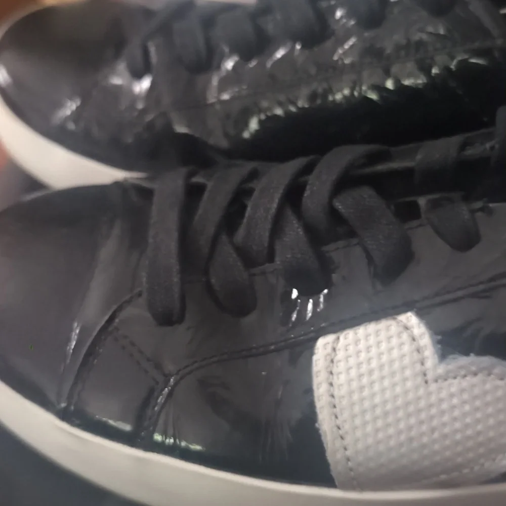 ED Love Black Leather Sneakers Size 9M